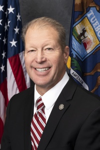 Senator Dan Lauwers